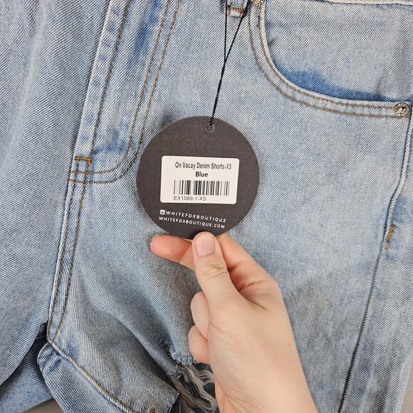 White Fox Blue Jean Shorts Size XS - Picture 3 of 9